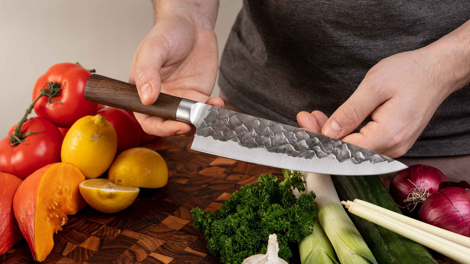 How to use a chef's knife