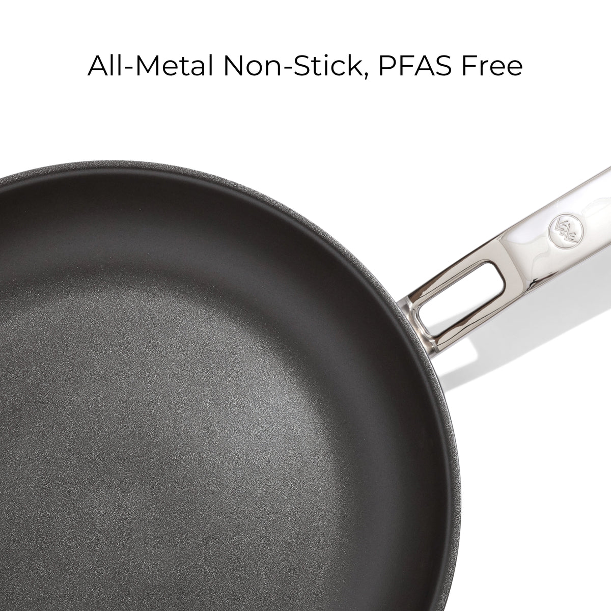 Close-up of the Everpan non-stick surface: all metal, PFAS-free [en]